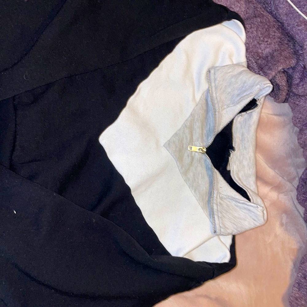 H&M, Grey, black, white, cropped long sleeve